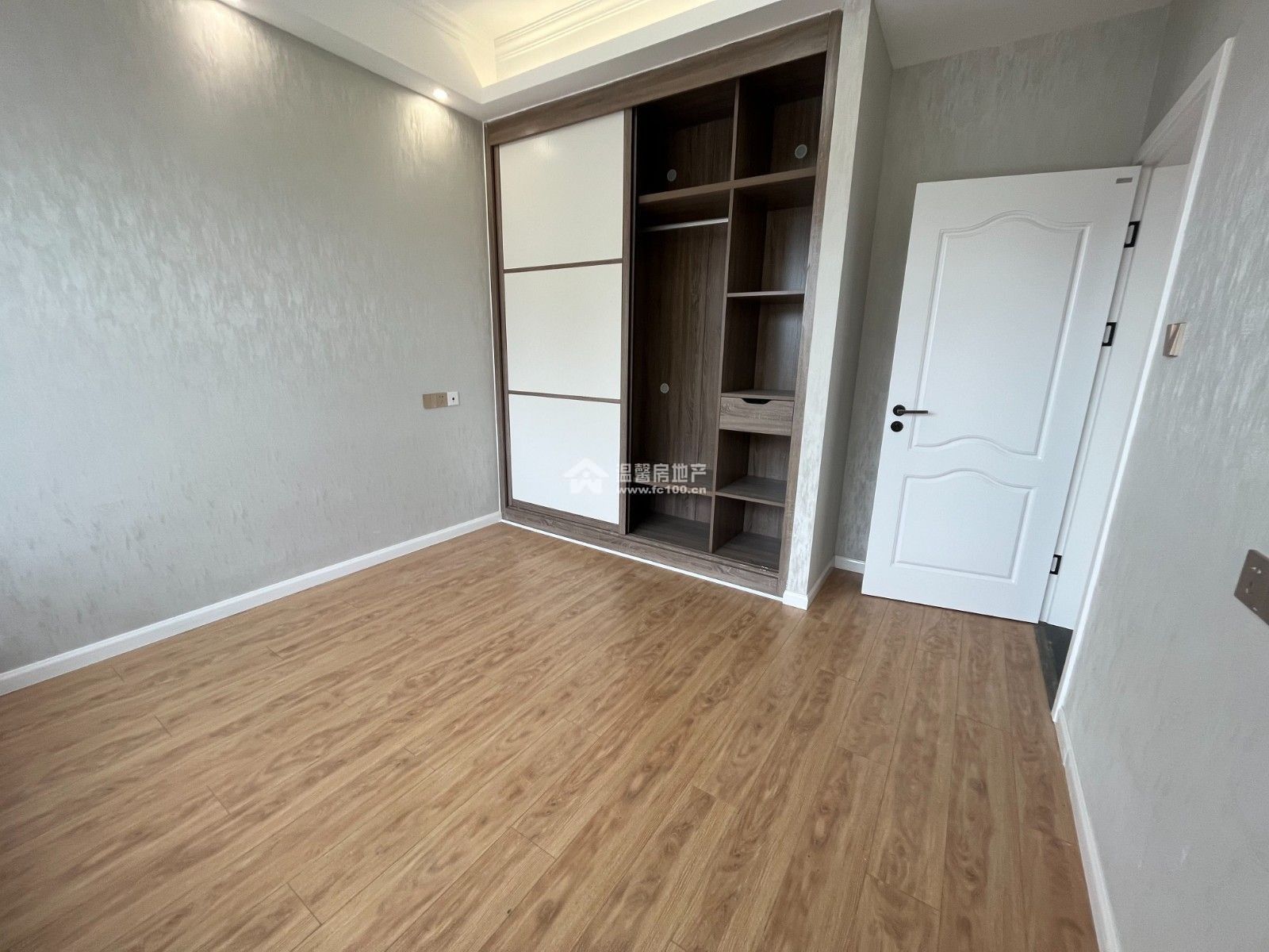 Z-18273二手房图片