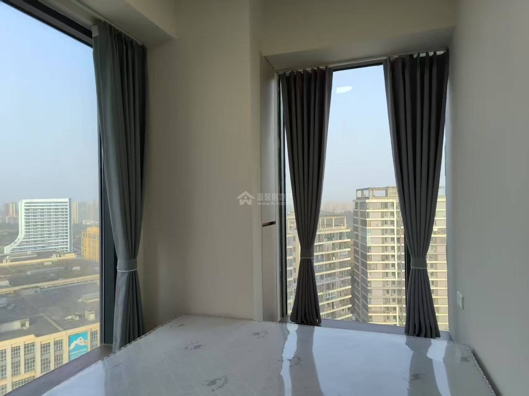 Z-42742二手房图片