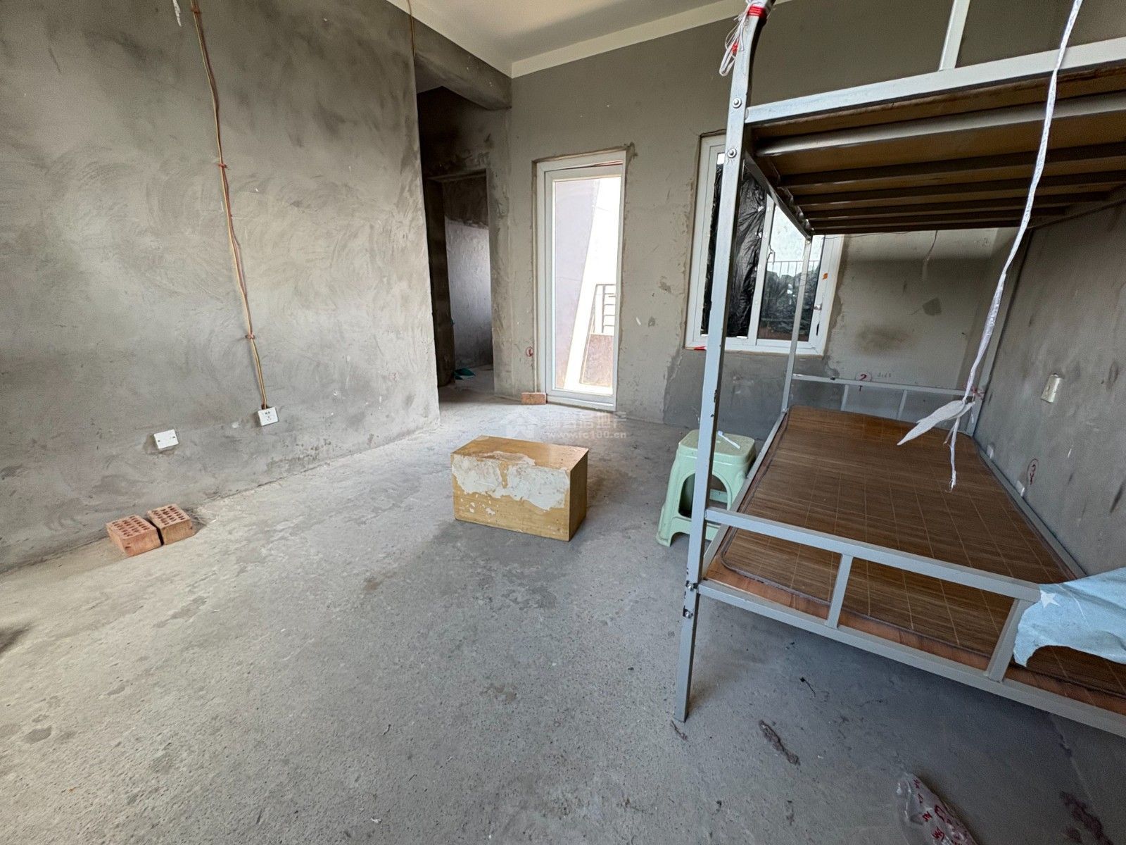 M-28027二手房图片