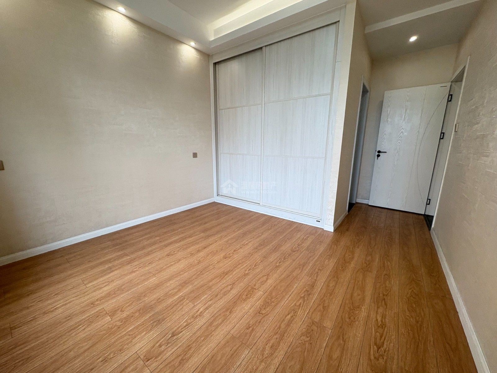 M-28667二手房图片