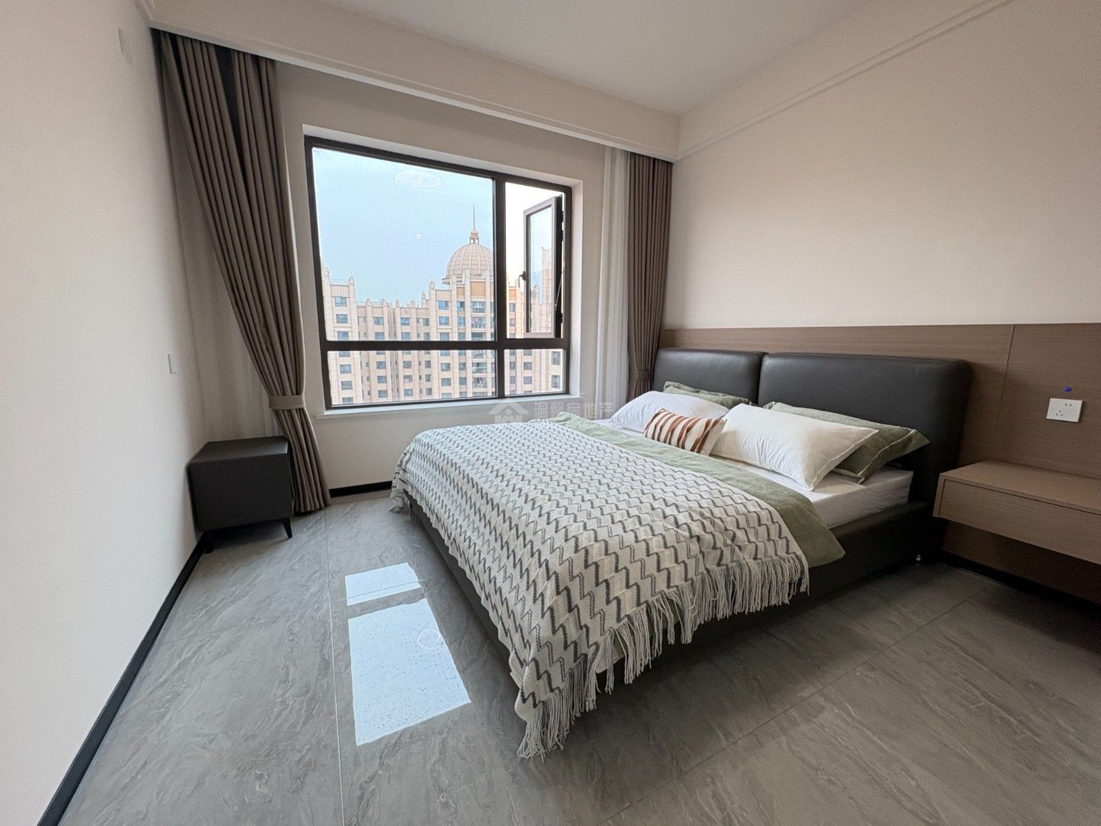 M-42245二手房图片