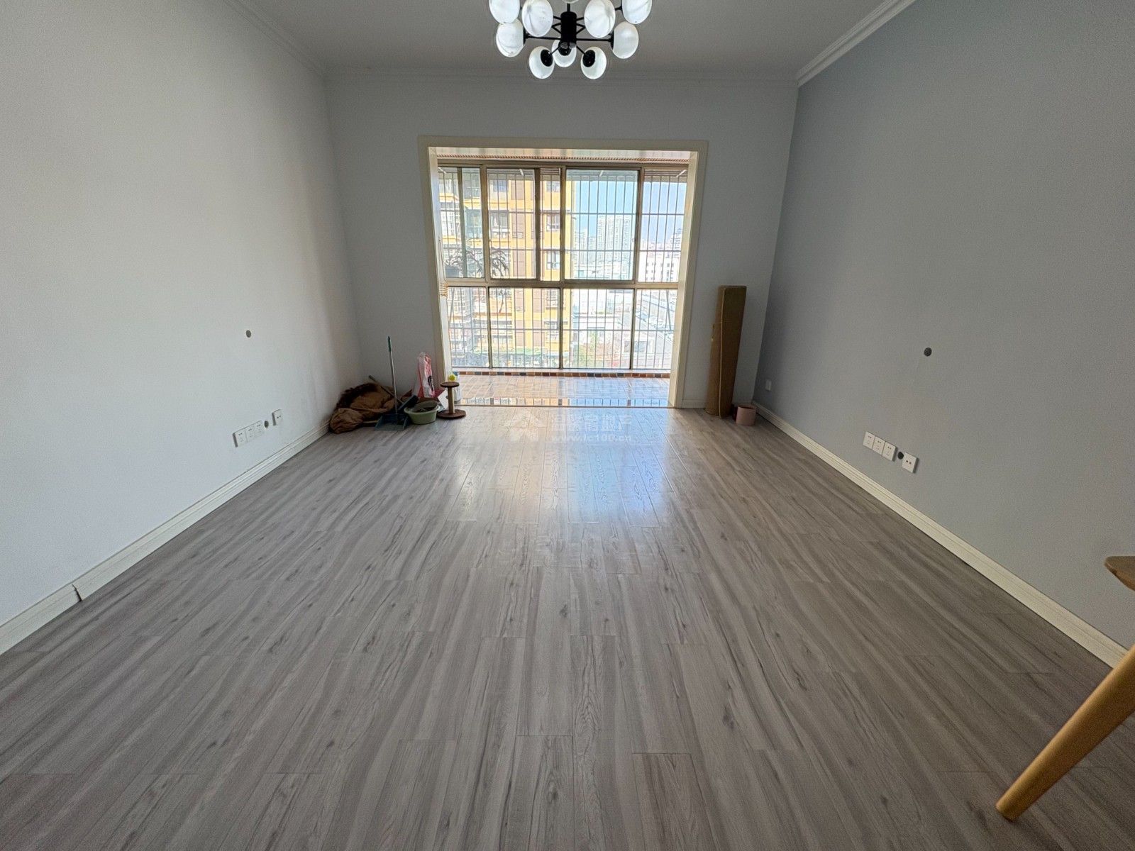 M-42300二手房图片