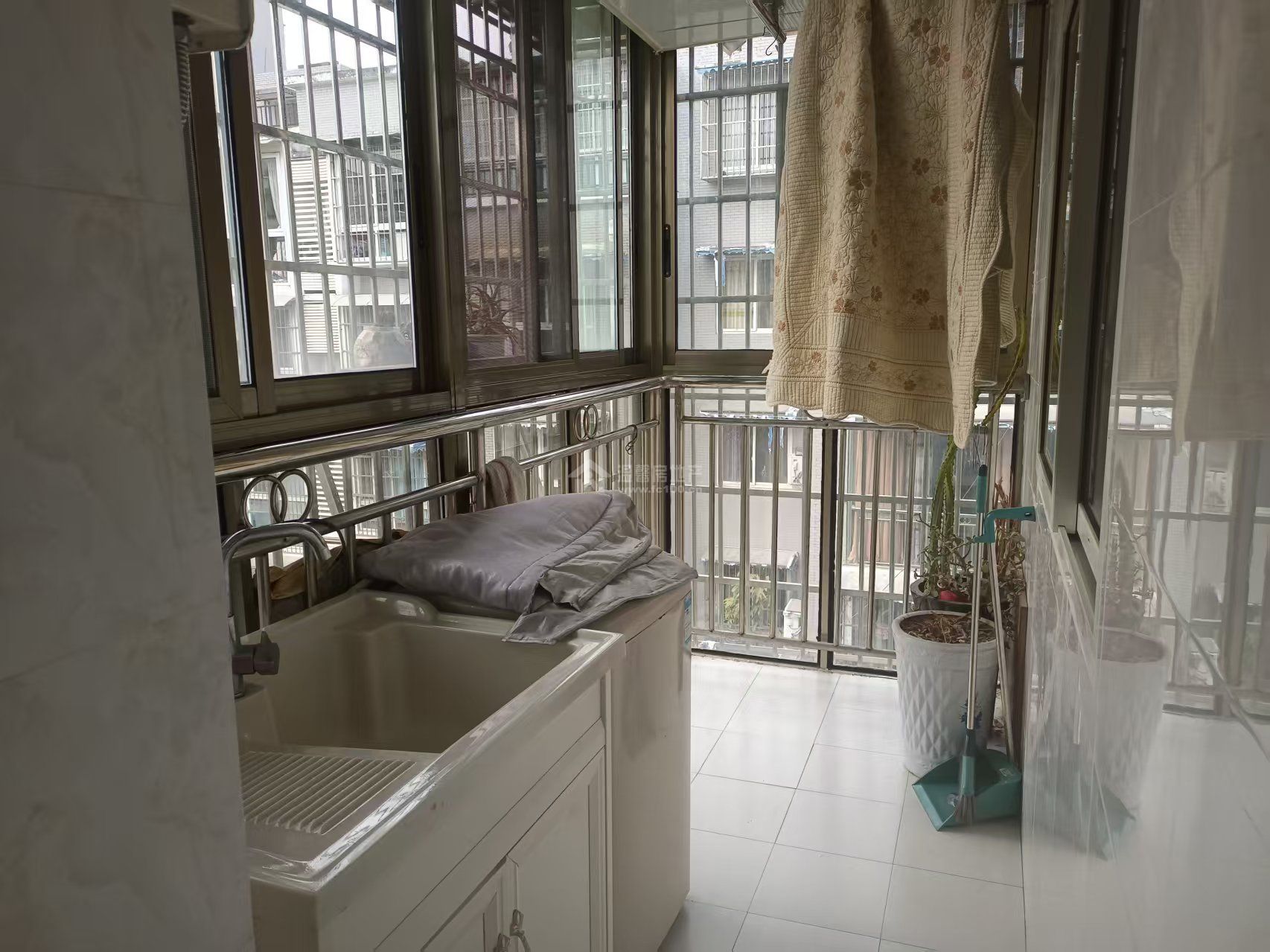 Z-16074二手房图片