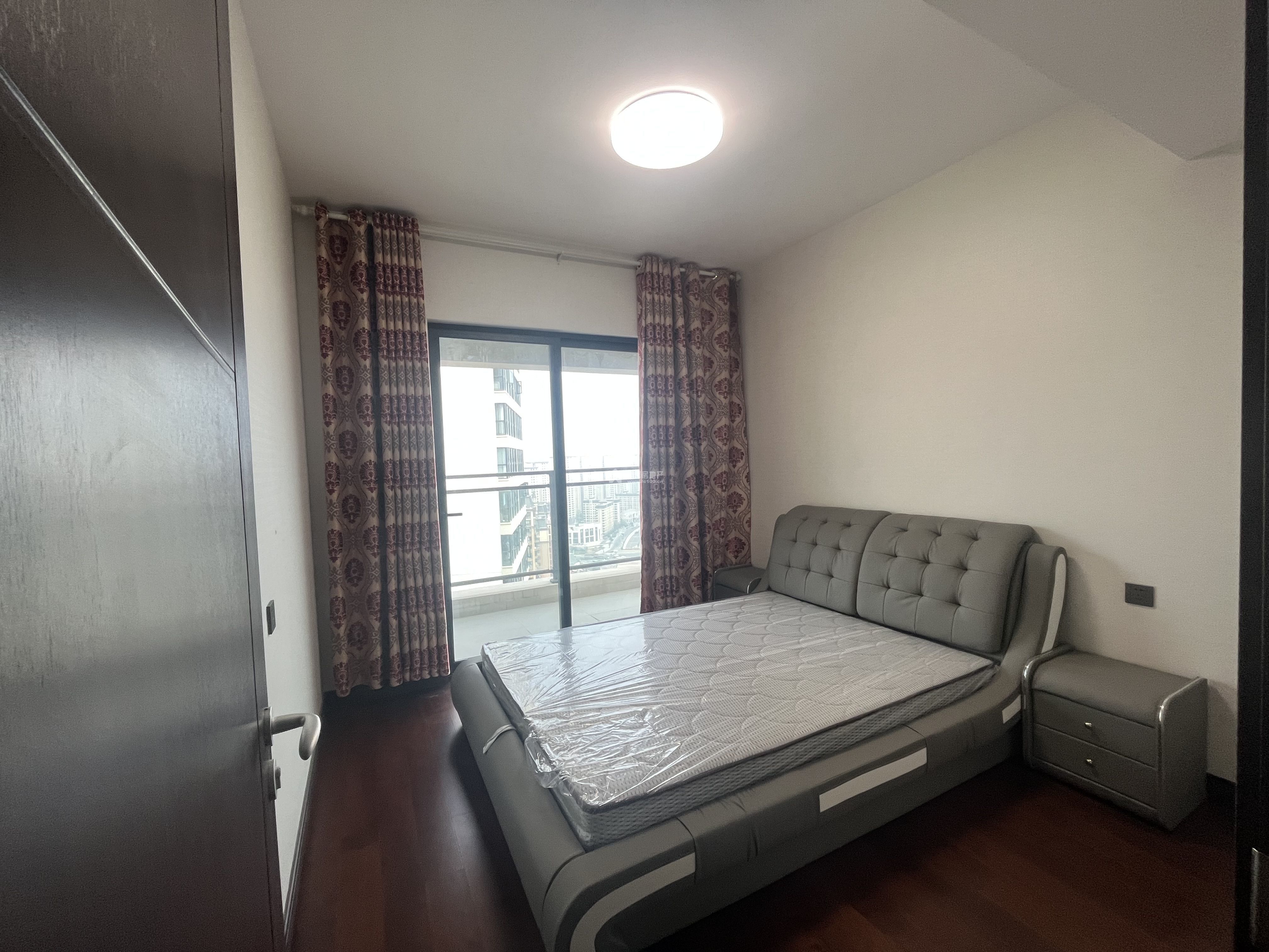 Z-42006二手房图片