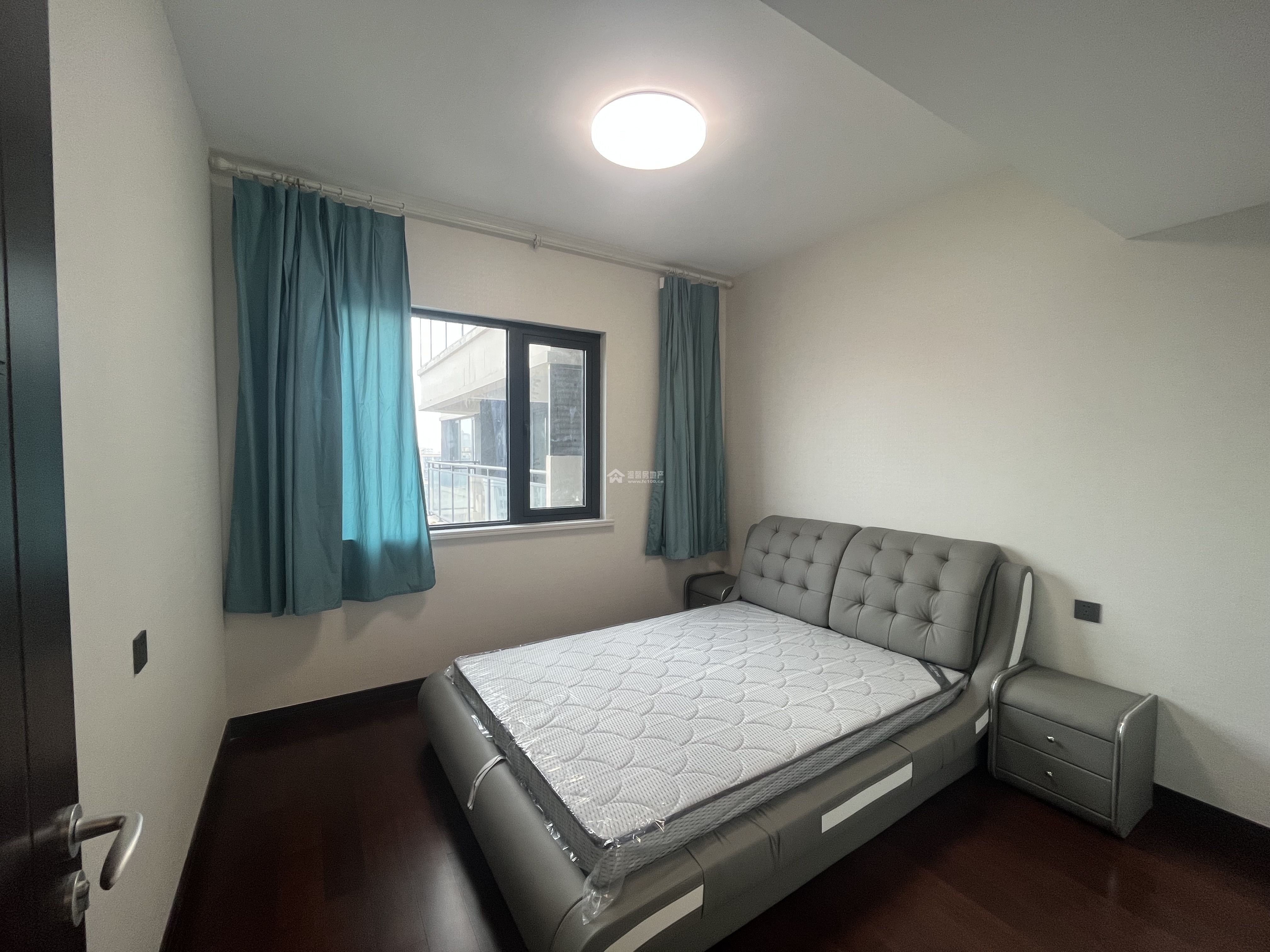 Z-42006二手房图片