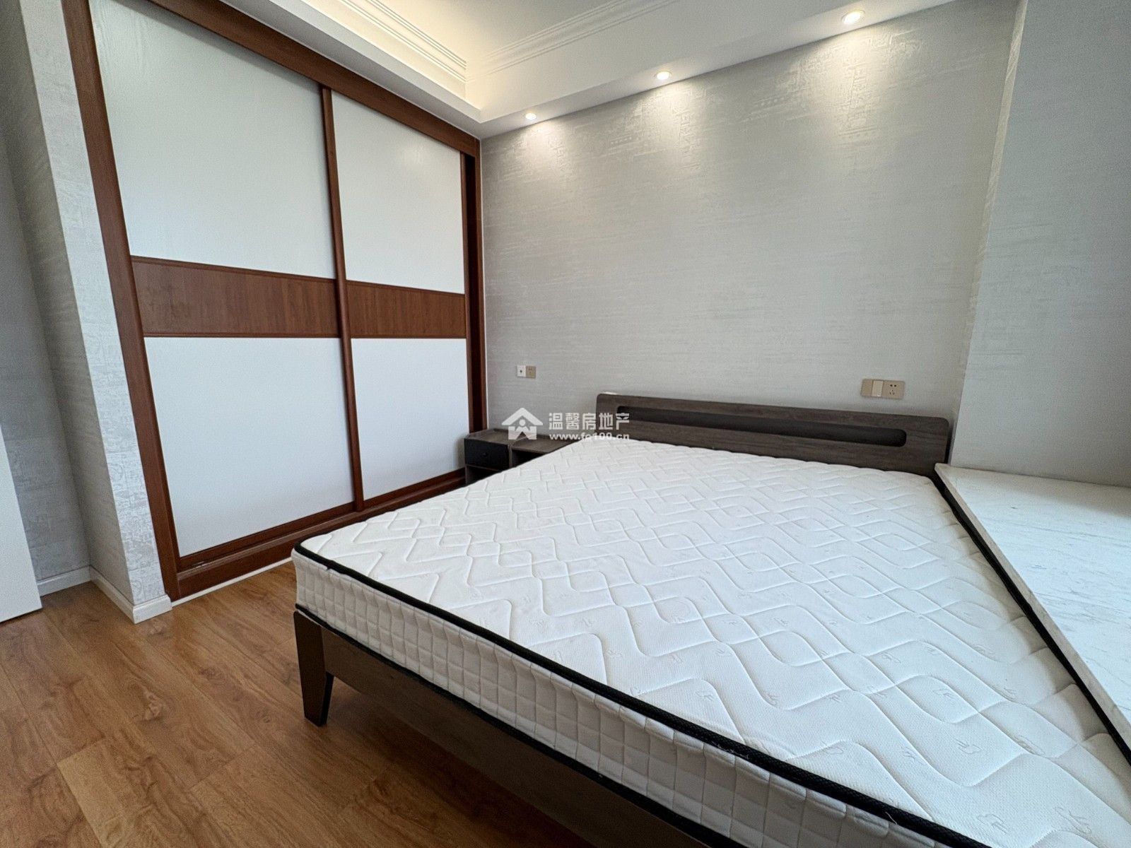 Z-42142二手房图片