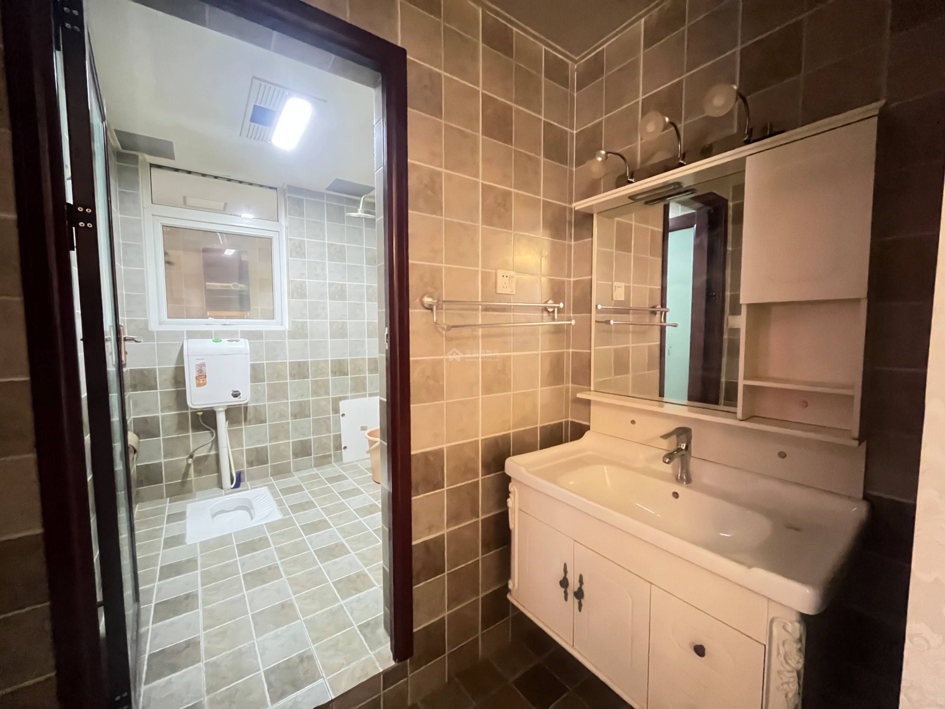 Z-42223二手房图片